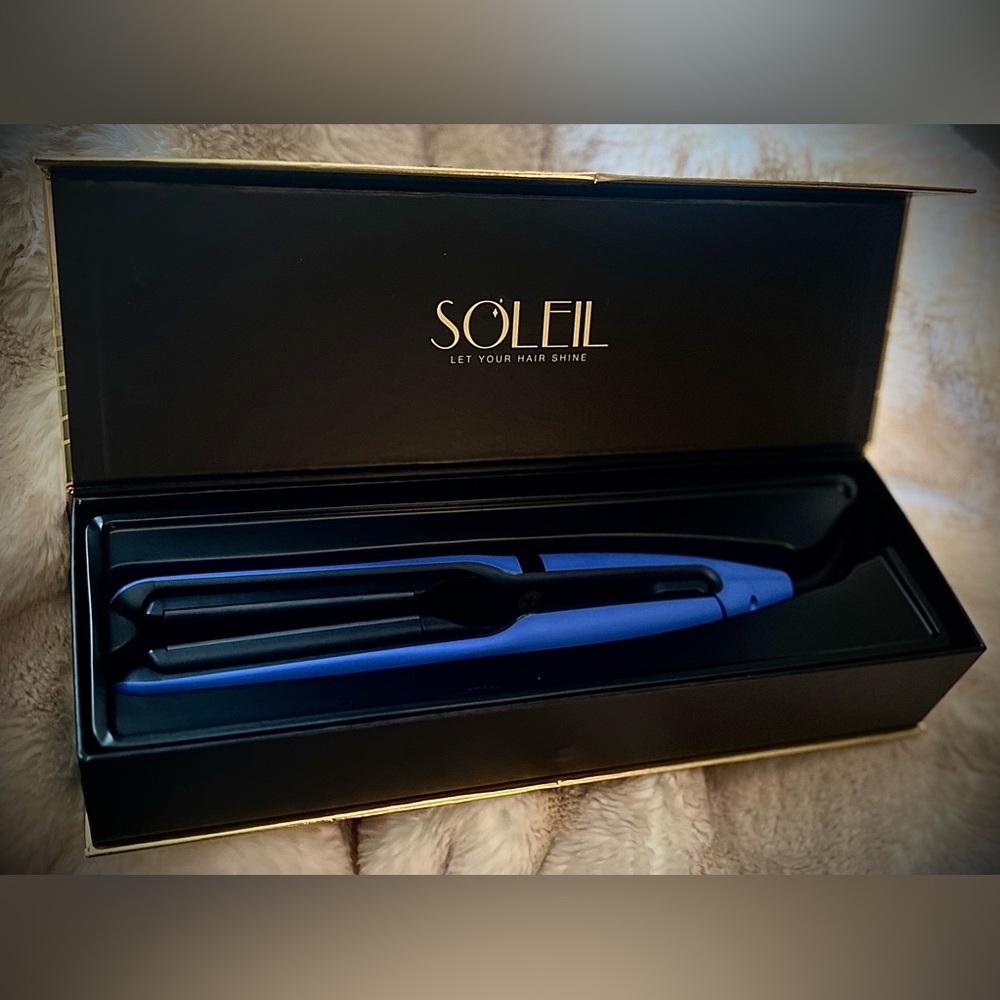 Soleil Dynamic Styler for All Hair Types 💙 Cobalt Blue NIB